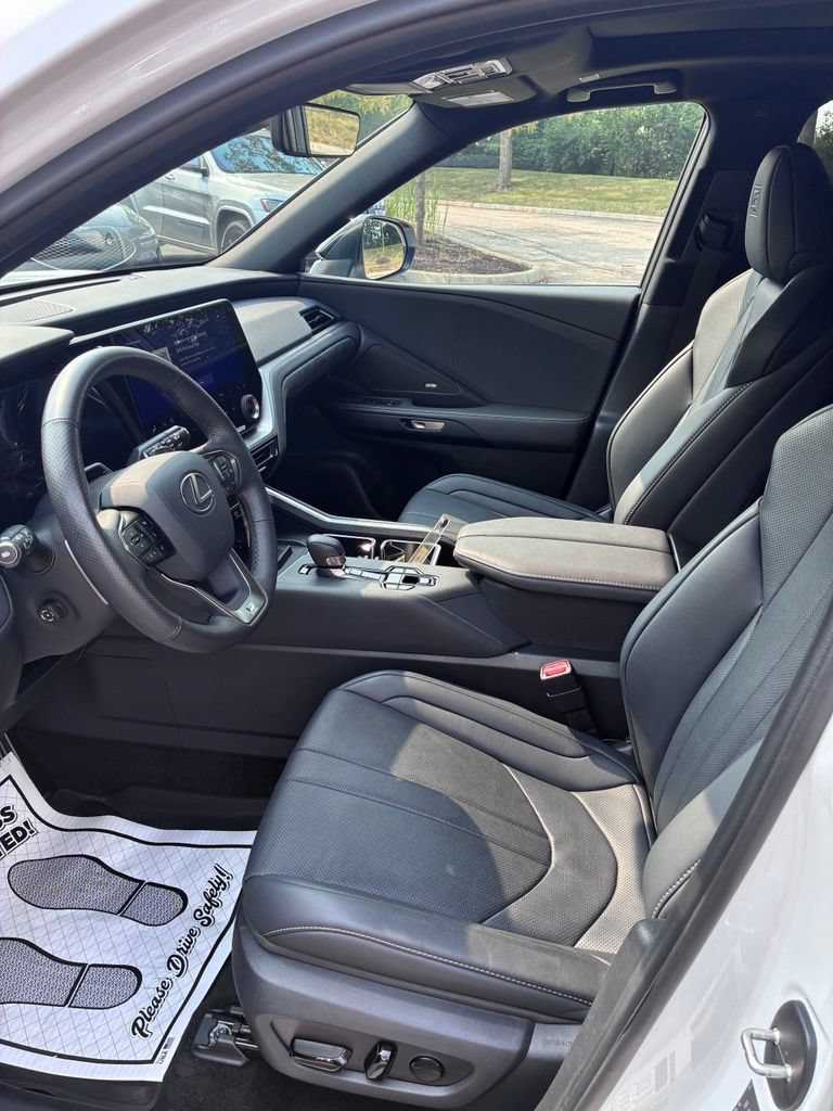 Used 2025 Lexus TX 350 AWD w/ Technology Package image 7