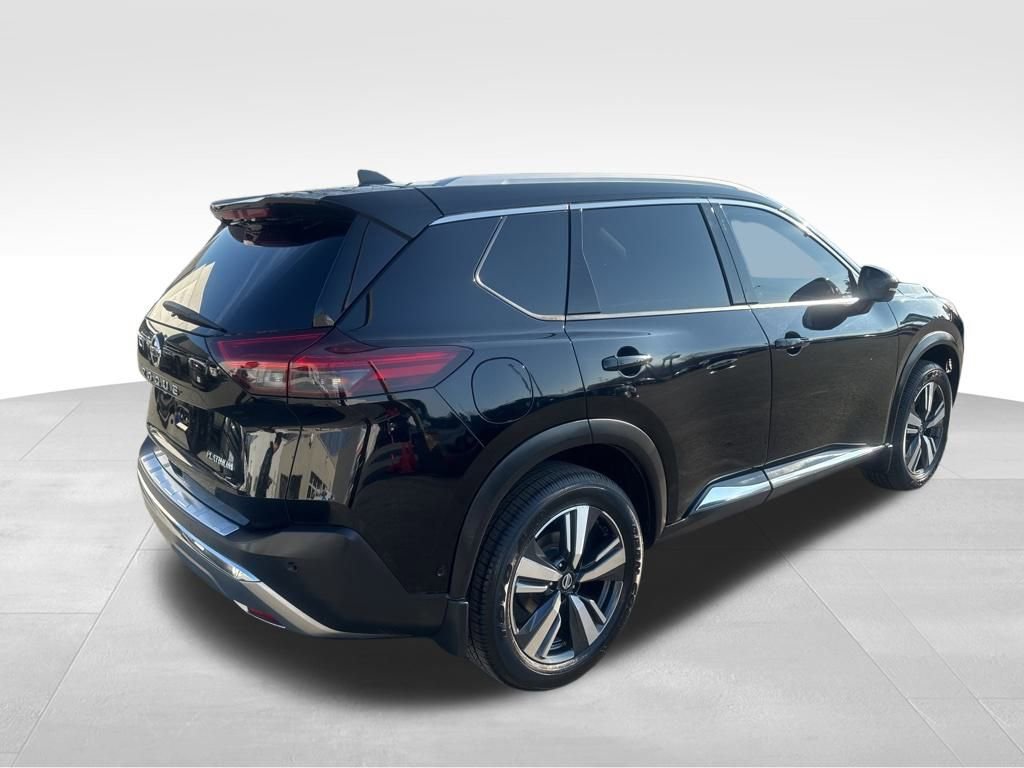 Used 2021 Nissan Rogue Platinum image 34