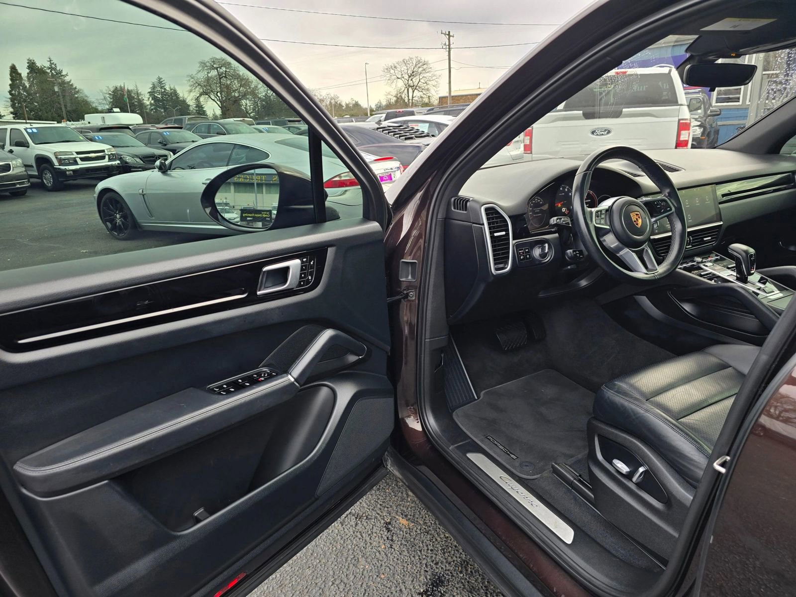 Used 2019 Porsche Cayenne image 17