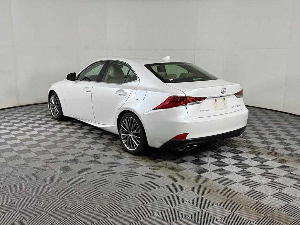 Used 2019 Lexus IS 300 AWD image 9