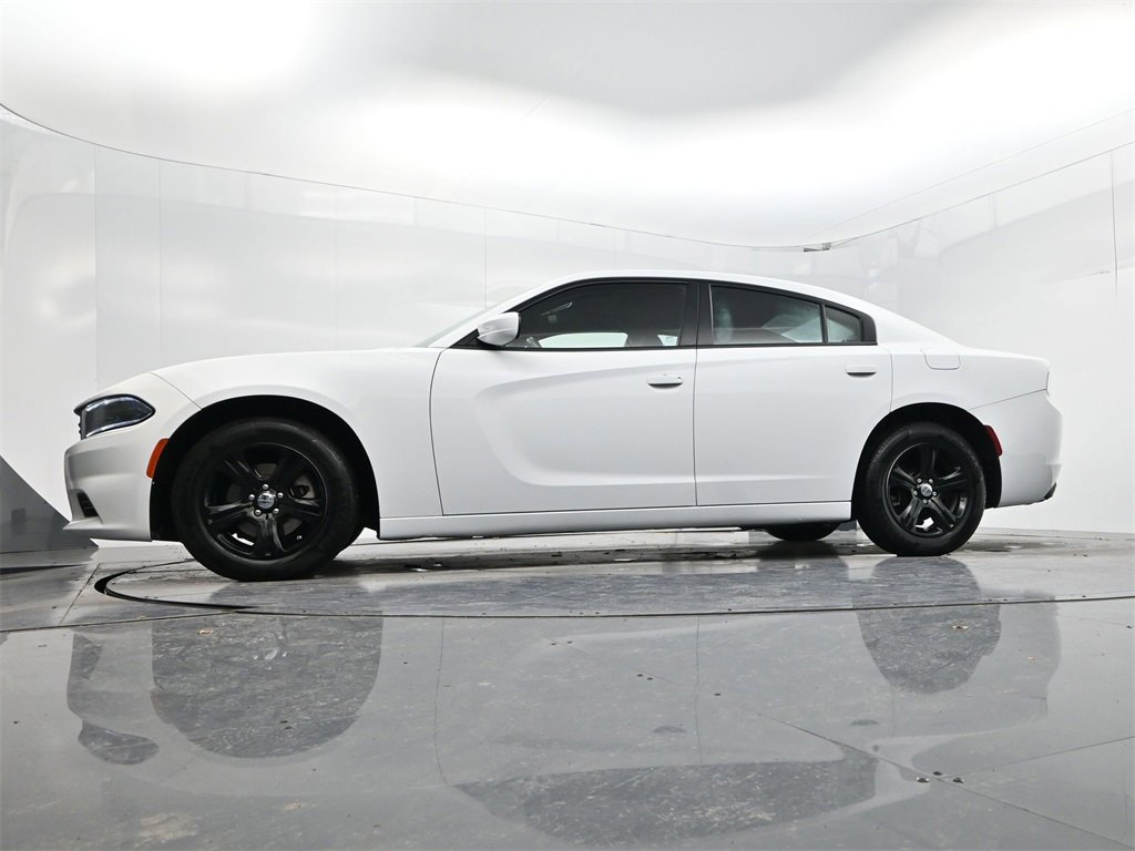 Used 2022 Dodge Charger SXT image 35