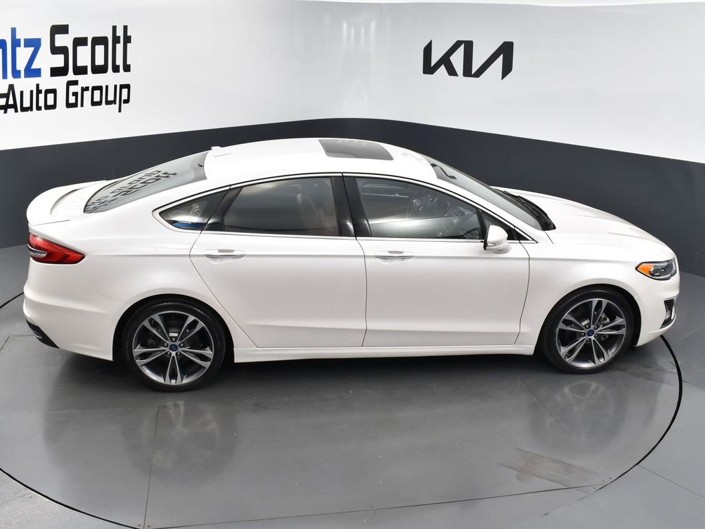 Used 2019 Ford Fusion Titanium image 14