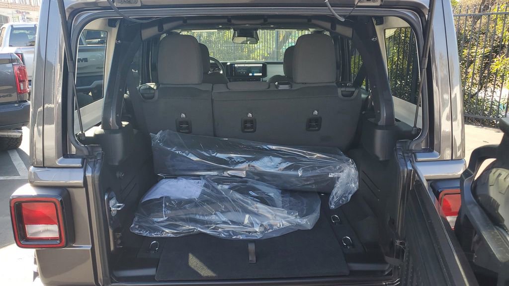 New 2026 Jeep Wrangler Sport S image 9