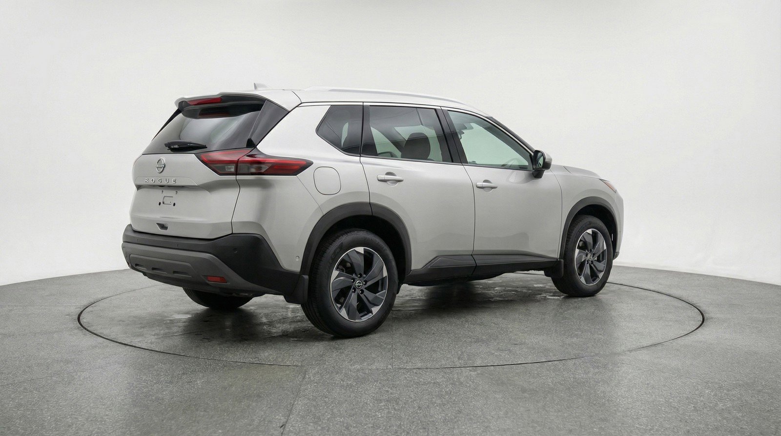 Used 2025 Nissan Rogue SV image 9