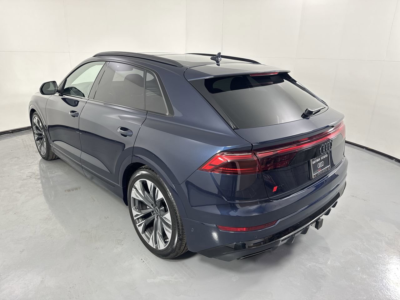Used 2025 Audi Q8 Prestige AWD/4WD image 32