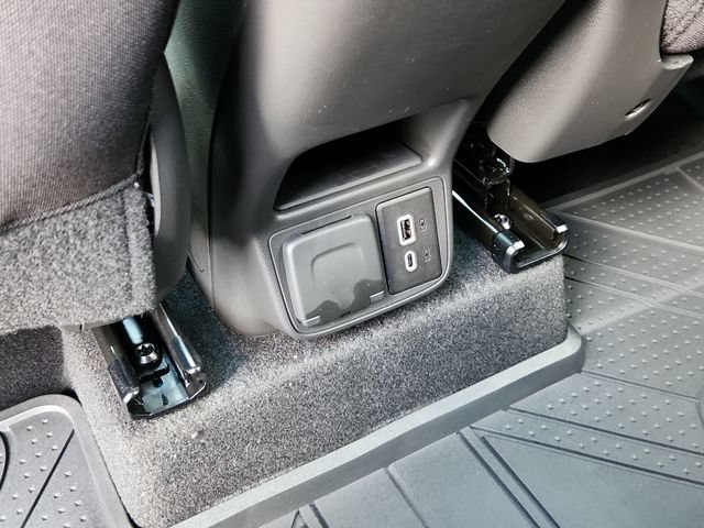 New 2026 Chevrolet TrailBlazer LT w/ Convenience Package FWD image 16