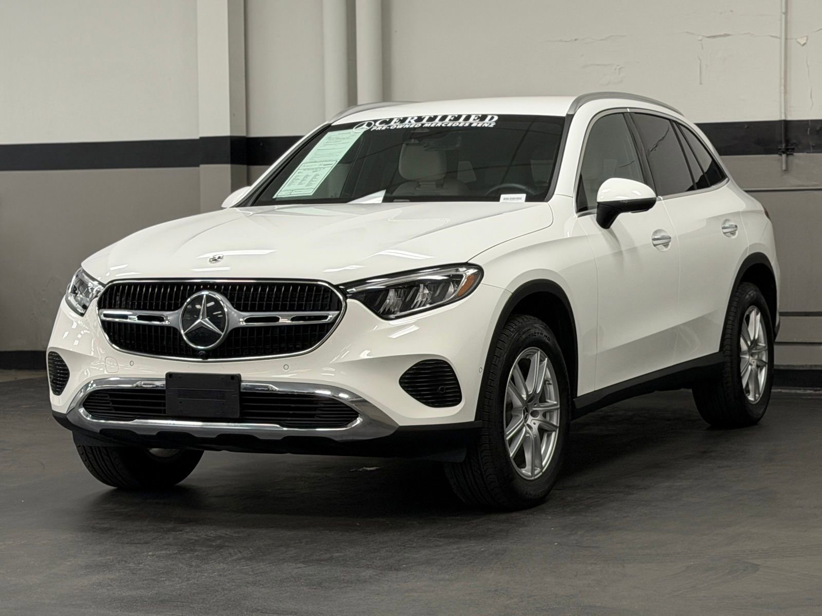 Used 2025 Mercedes-Benz GLC 300 image 7