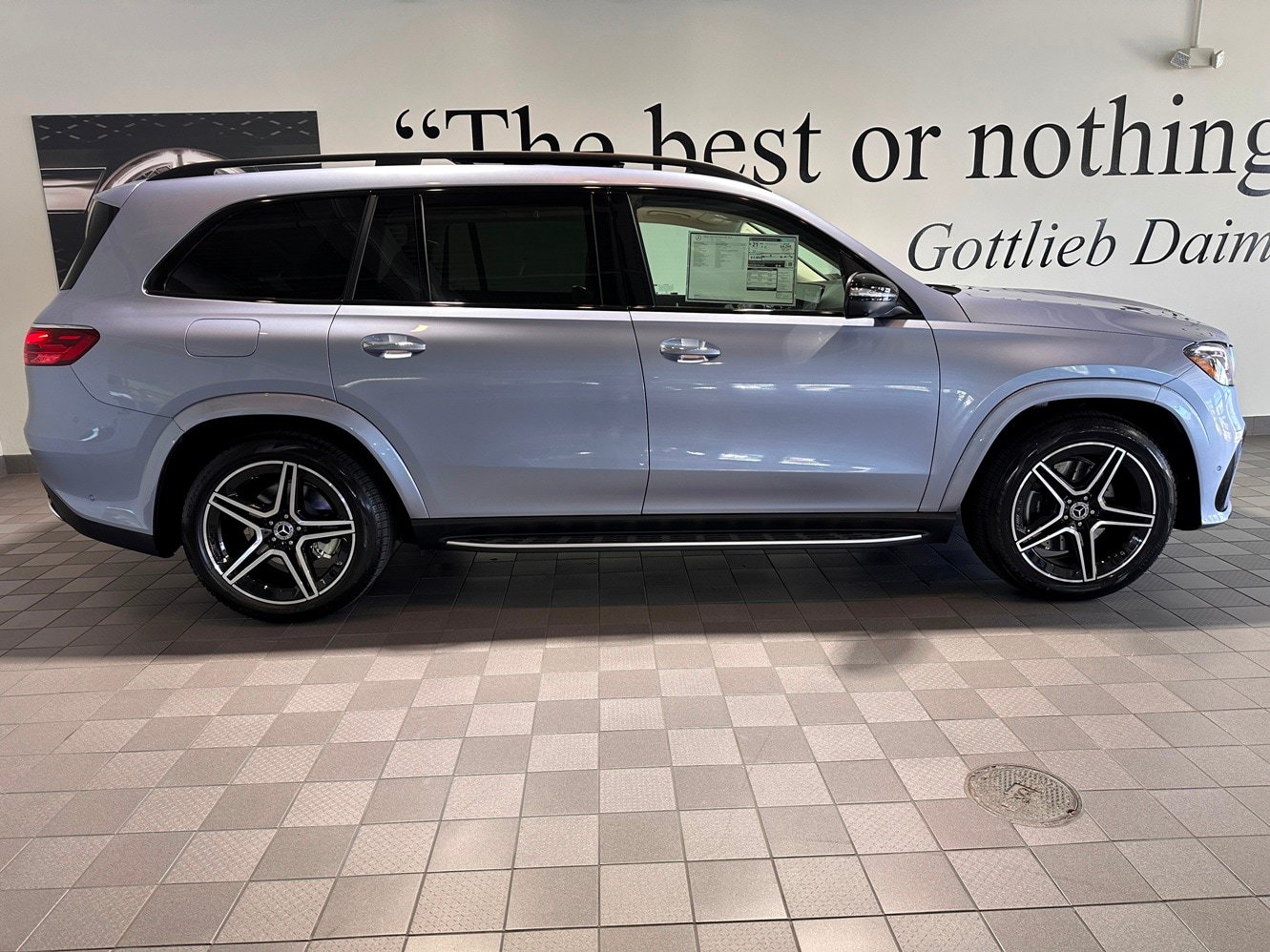 Used 2026 Mercedes-Benz GLS 450 4MATIC image 3