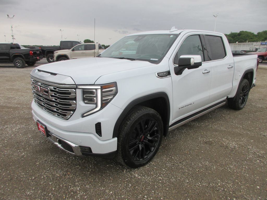 New 2026 GMC Sierra 1500 Denali w/ Denali Reserve Package AWD/4WD image 12