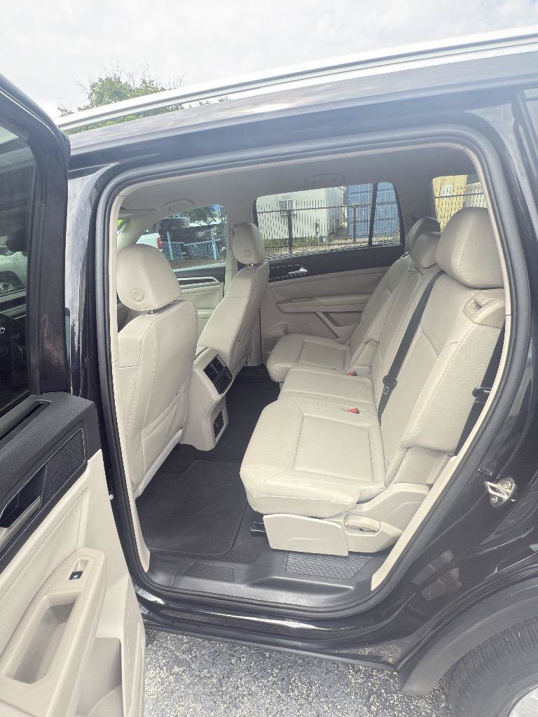 Used 2019 Volkswagen Atlas SE w/ Towing Package FWD image 5