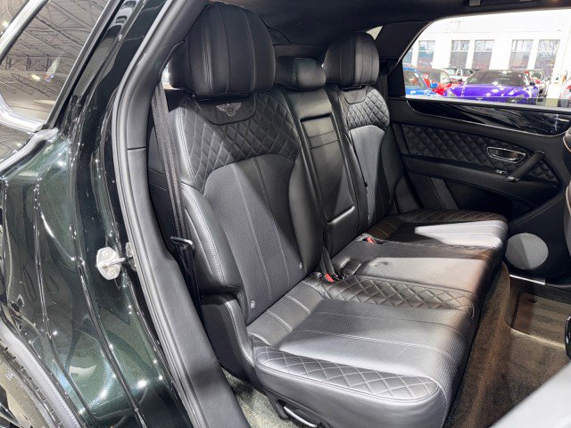 Used 2017 Bentley Bentayga image 61