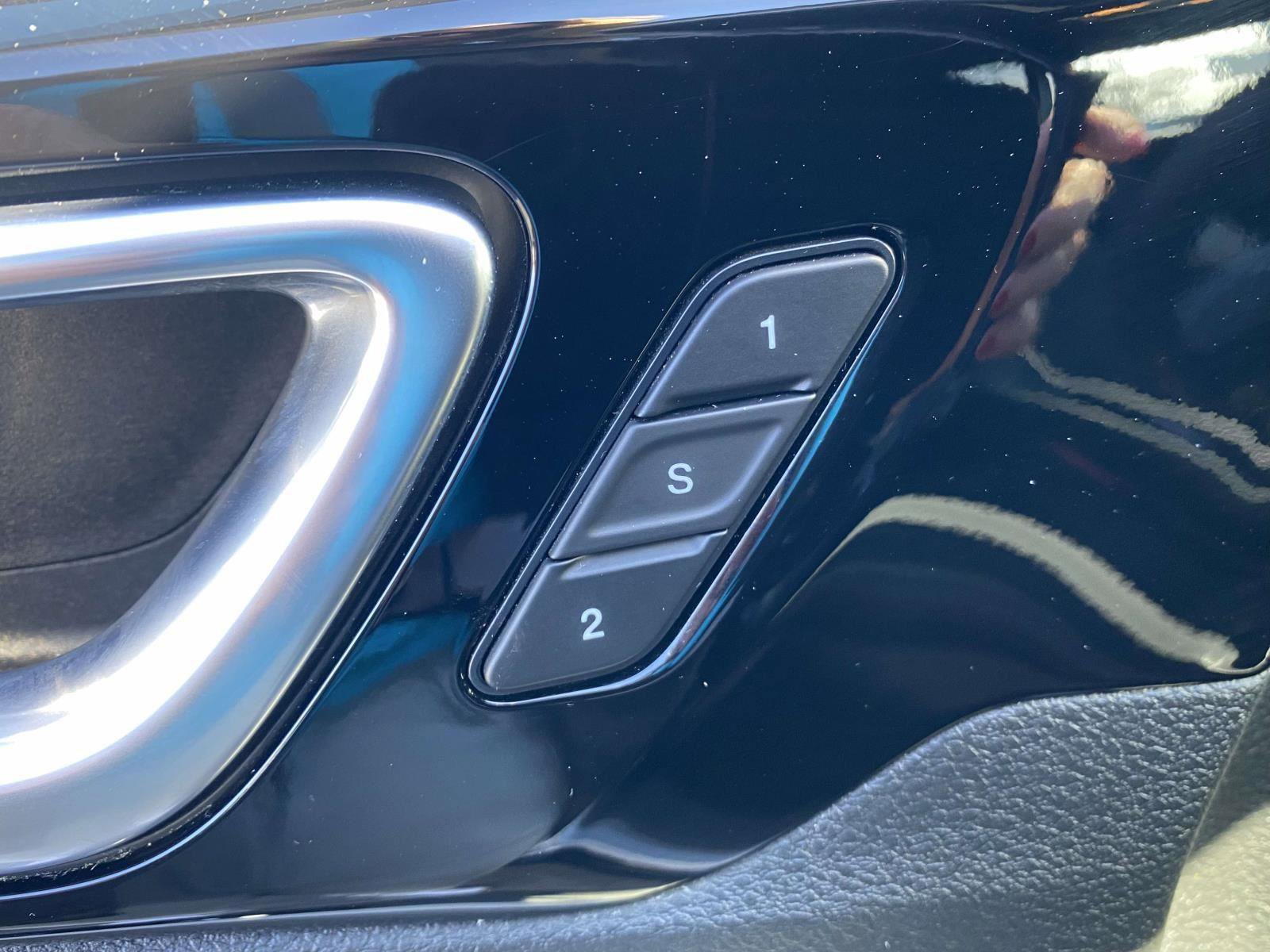 Used 2024 Jeep Compass Limited w/ Elite Group image 30