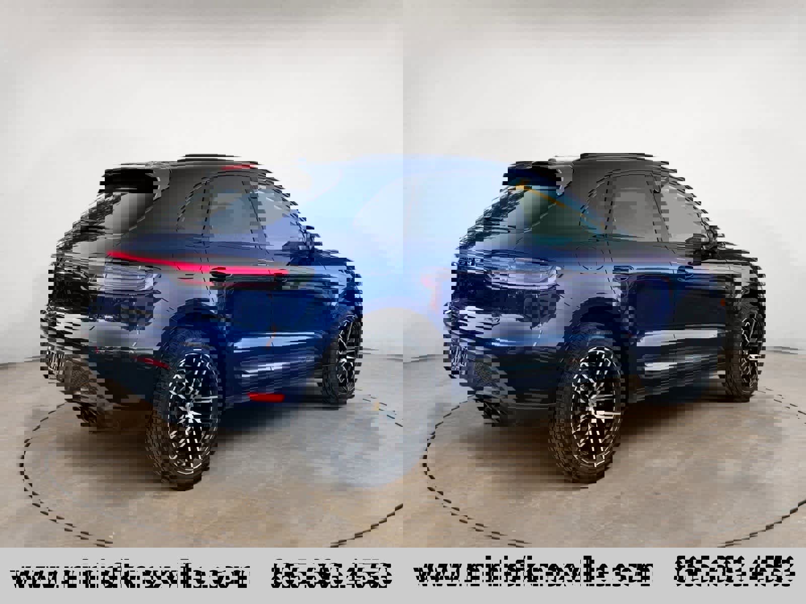 Used 2024 Porsche Macan Turbo image 3