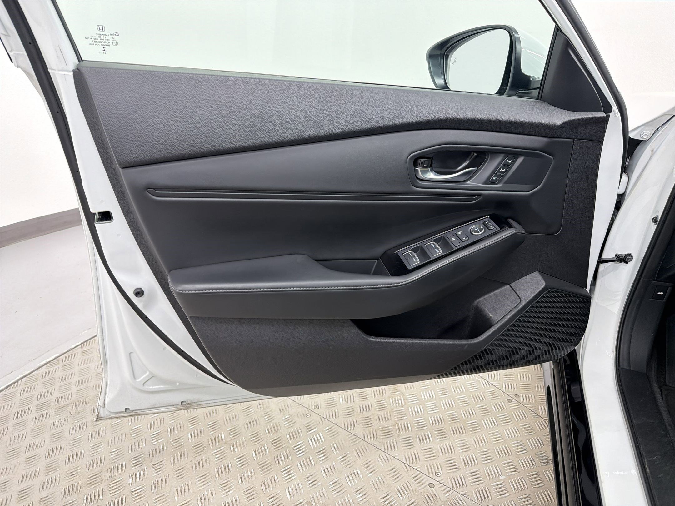 Used 2024 Honda Accord Touring image 12