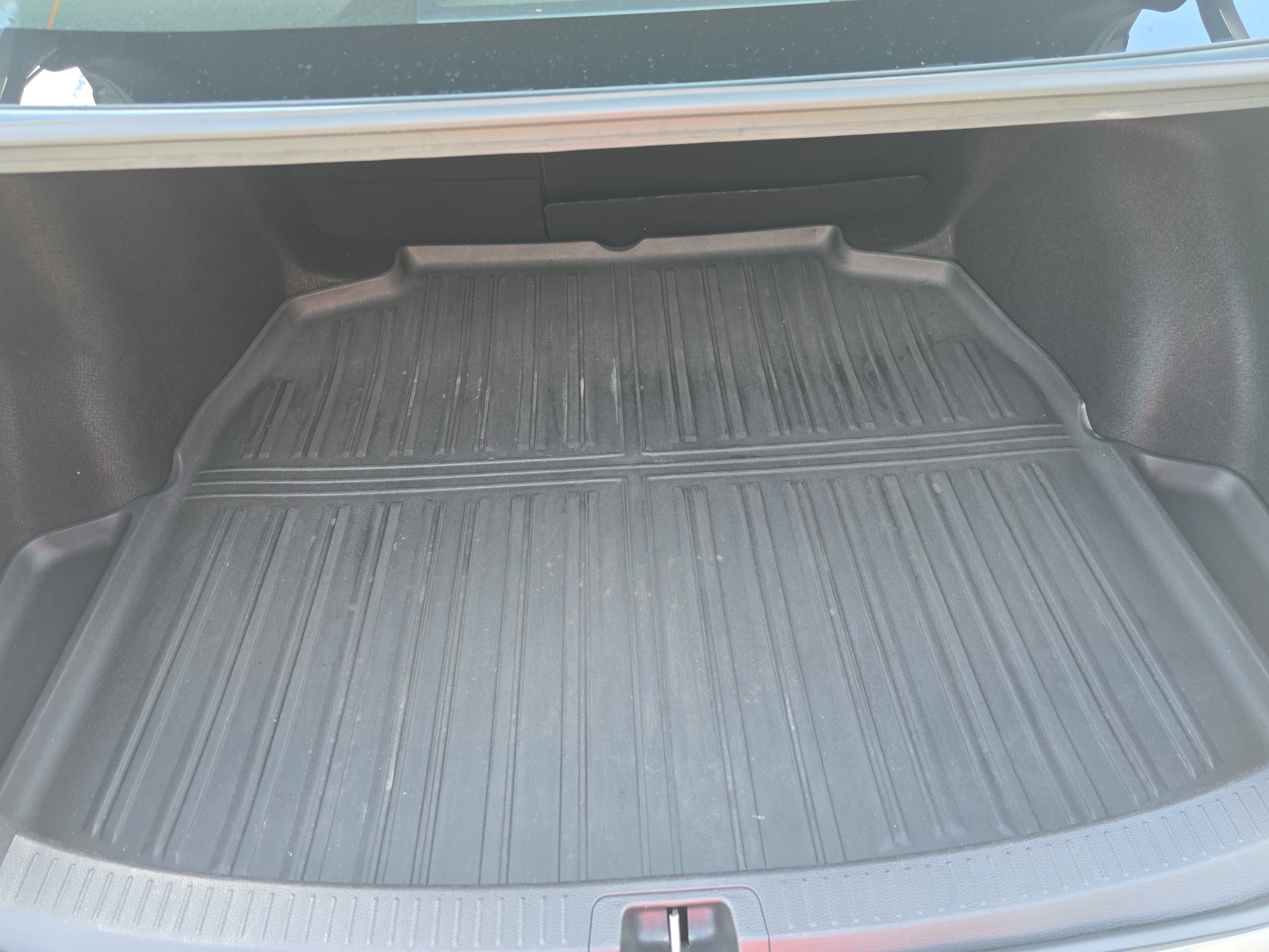 Certified 2025 Toyota Corolla SE w/ SE Premium Package FWD image 12