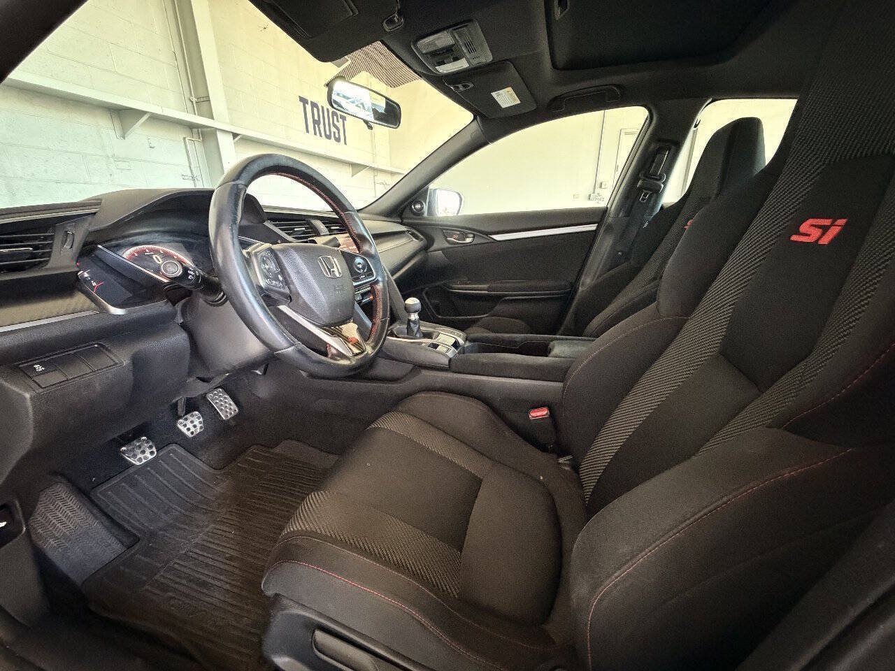 Used 2018 Honda Civic Si image 16