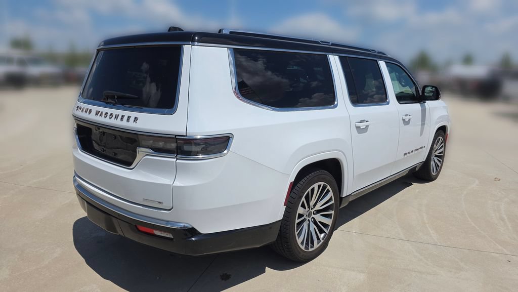 Certified 2024 Jeep Grand Wagoneer L Series III AWD/4WD image 5