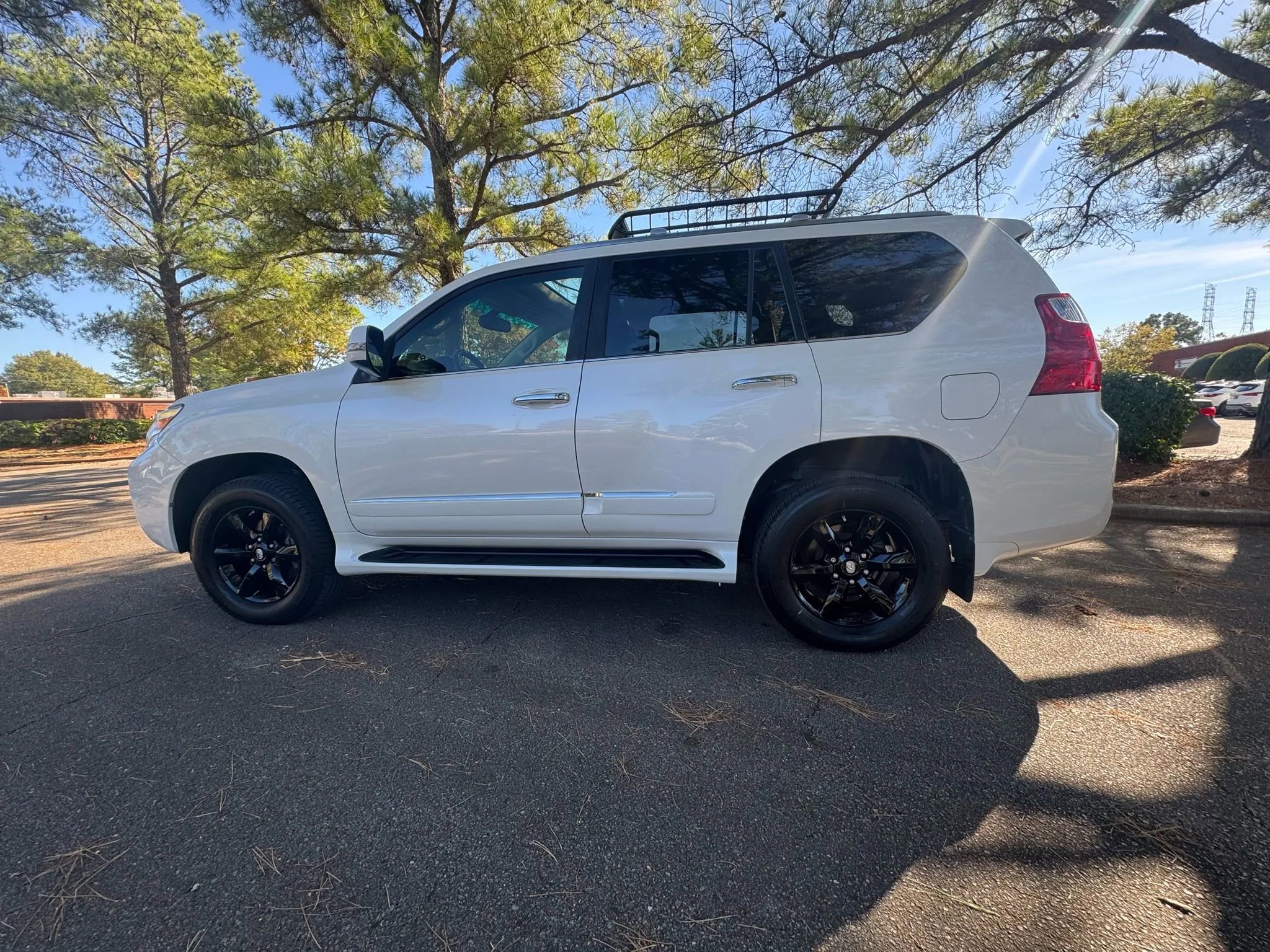 Used 2013 Lexus GX 460 image 6