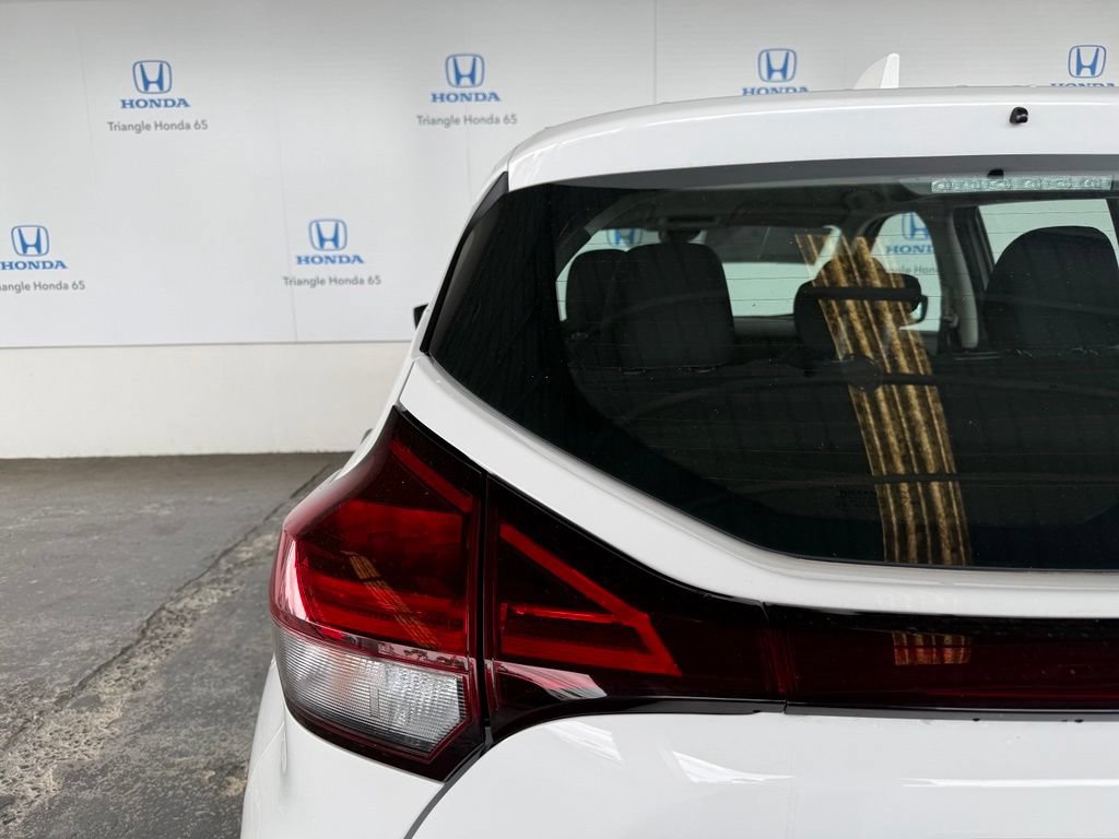 Used 2022 Nissan Kicks S FWD image 31