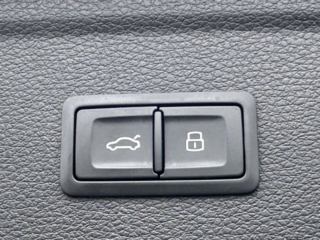 Used 2022 Audi Q5 2.0T Prestige AWD/4WD image 14