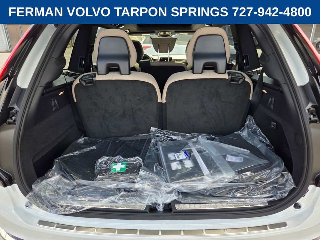 New 2026 Volvo XC90 B6 Plus w/ Protection Package Premier image 18