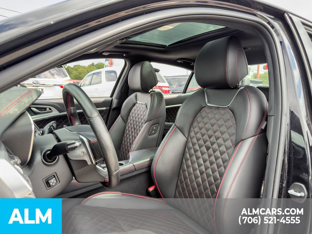 Used 2021 Genesis G70 3.3T image 10