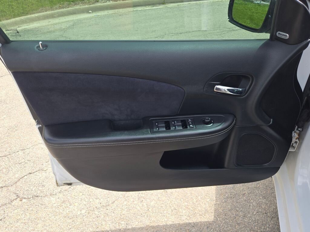 Used 2013 Chrysler 200 Limited w/ Sun/Sound Group FWD image 17