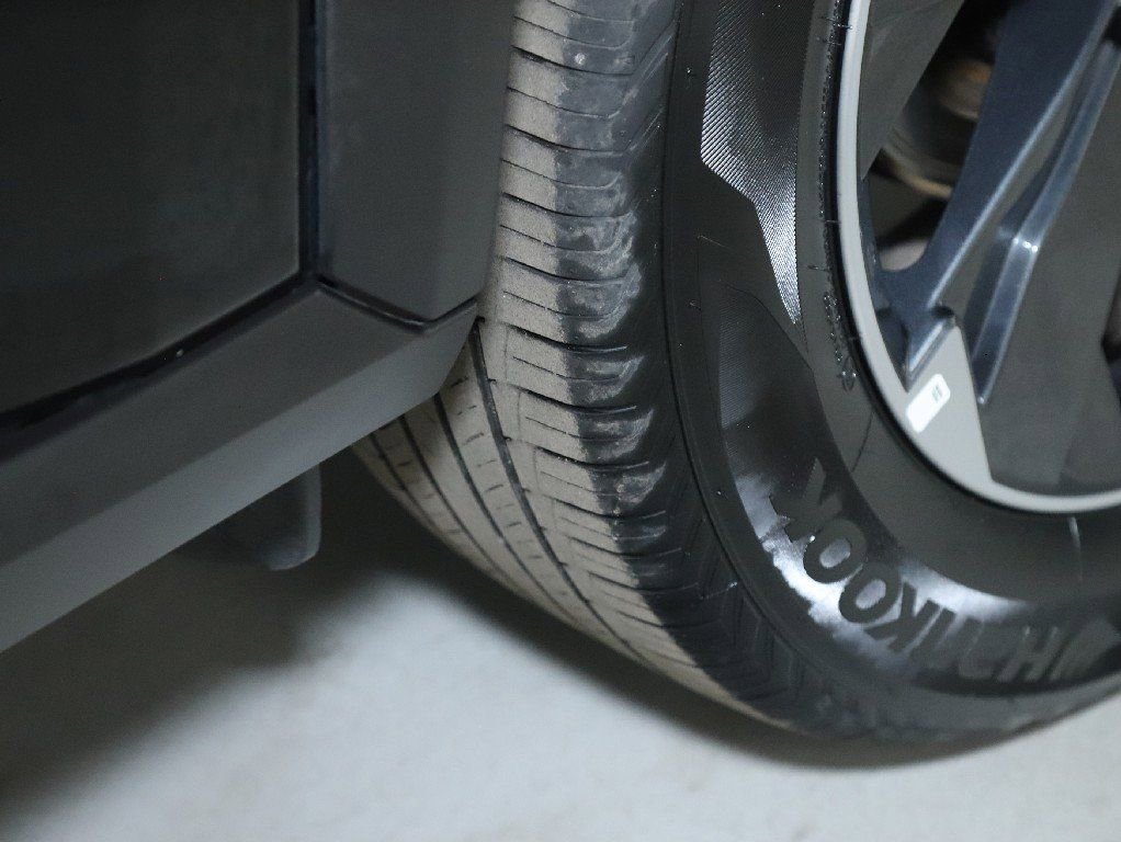 Certified 2025 Nissan Rogue SV image 36