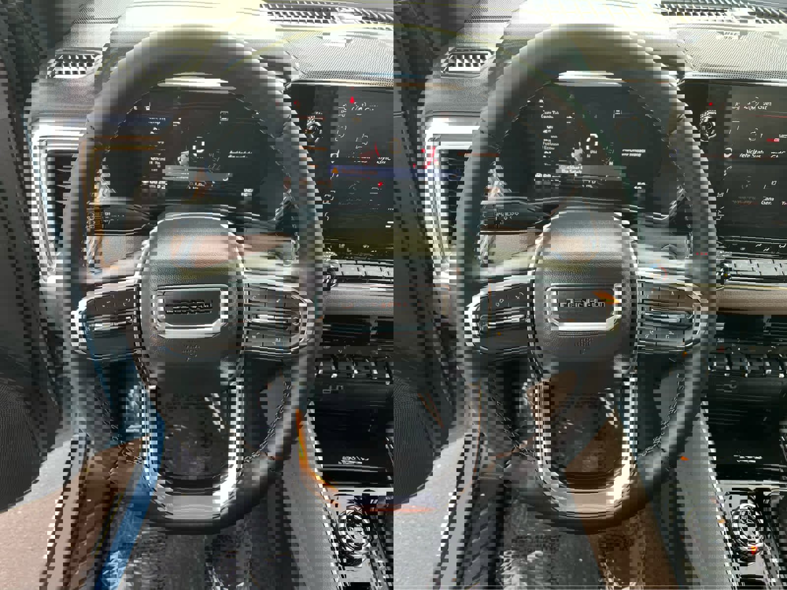 Used 2026 GMC Canyon Denali image 33