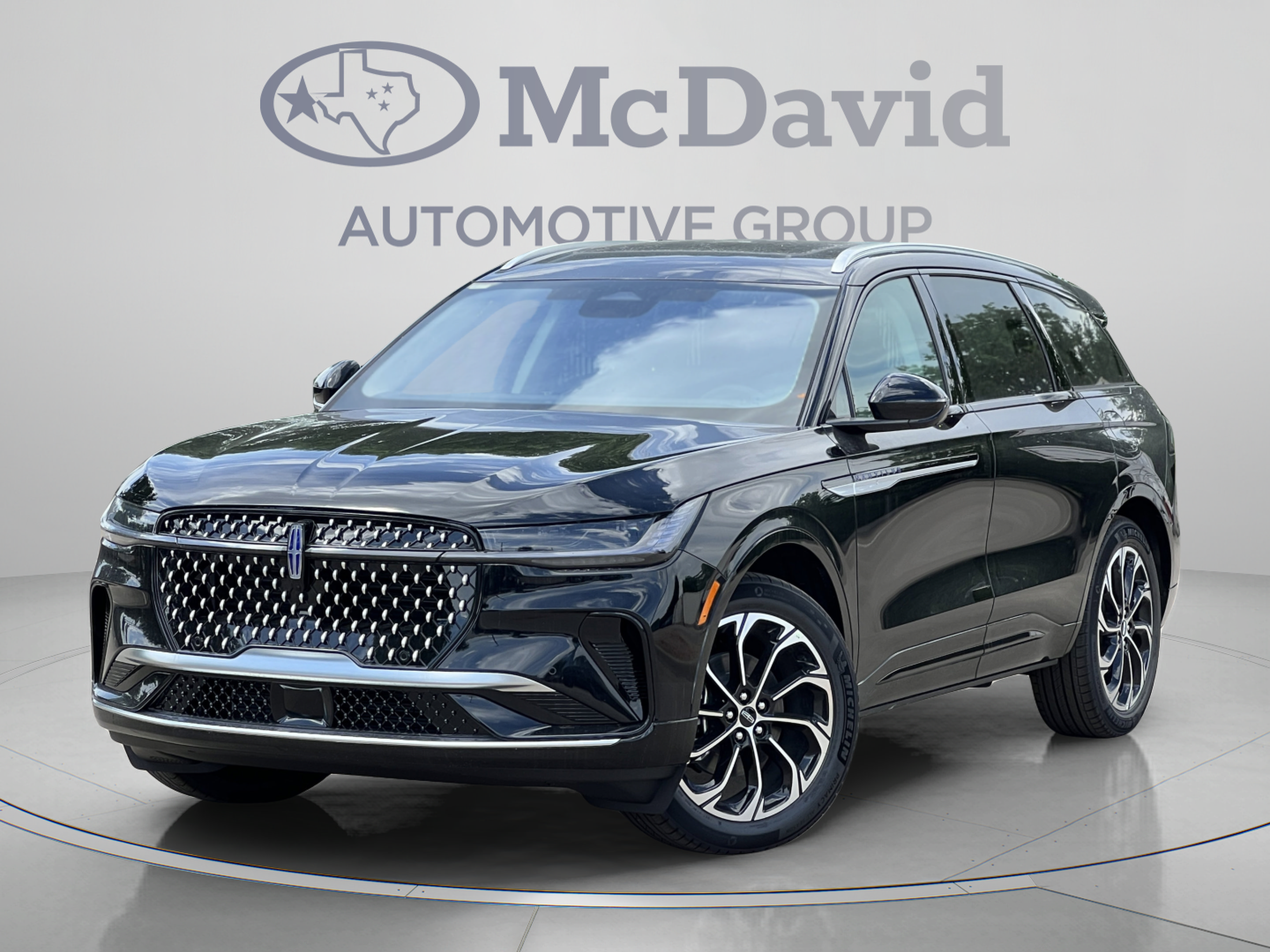New 2026 Lincoln Nautilus Reserve AWD/4WD image 2