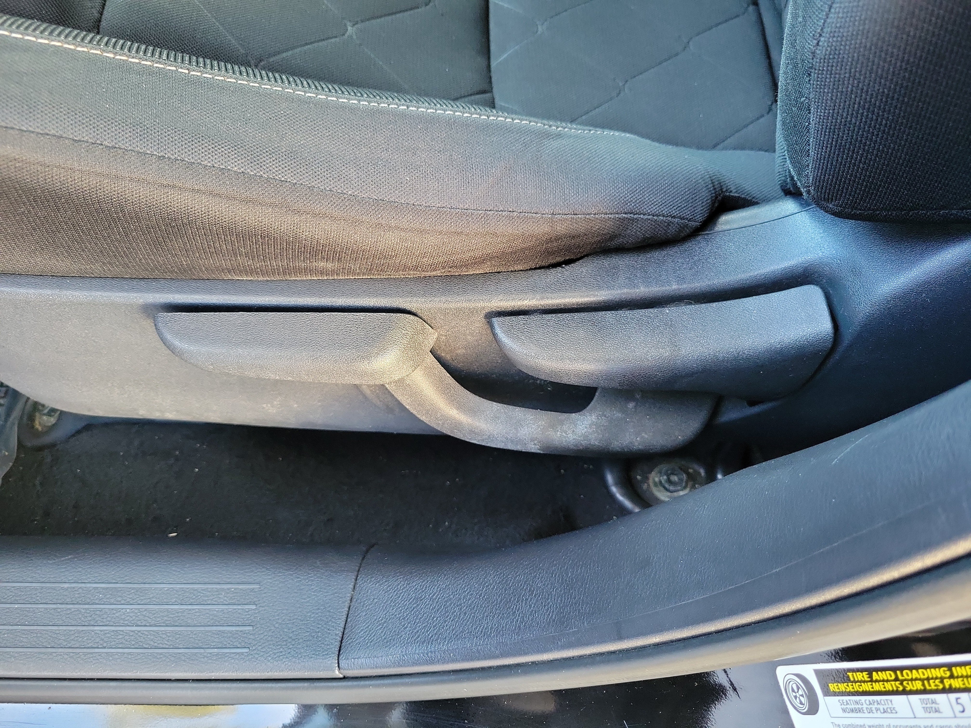Used 2020 Nissan Kicks SV FWD image 23