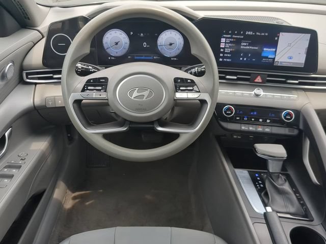 Used 2024 Hyundai Elantra SEL FWD image 14