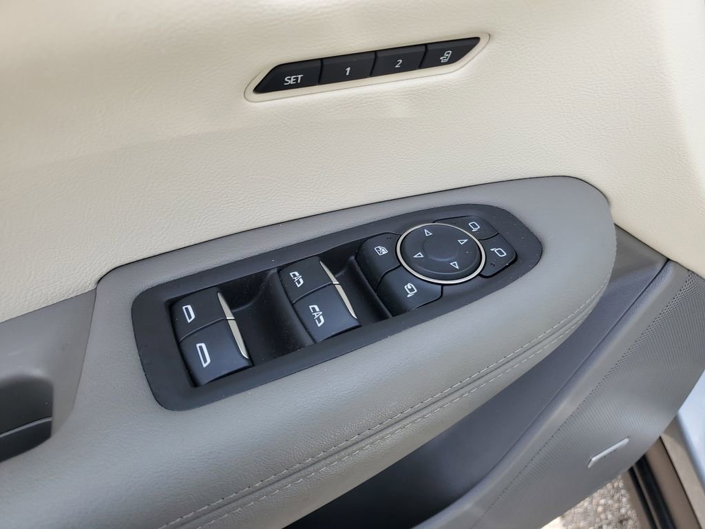 Used 2025 Cadillac XT6 Premium Luxury w/ LPO, Floor Liner Package AWD/4WD image 21