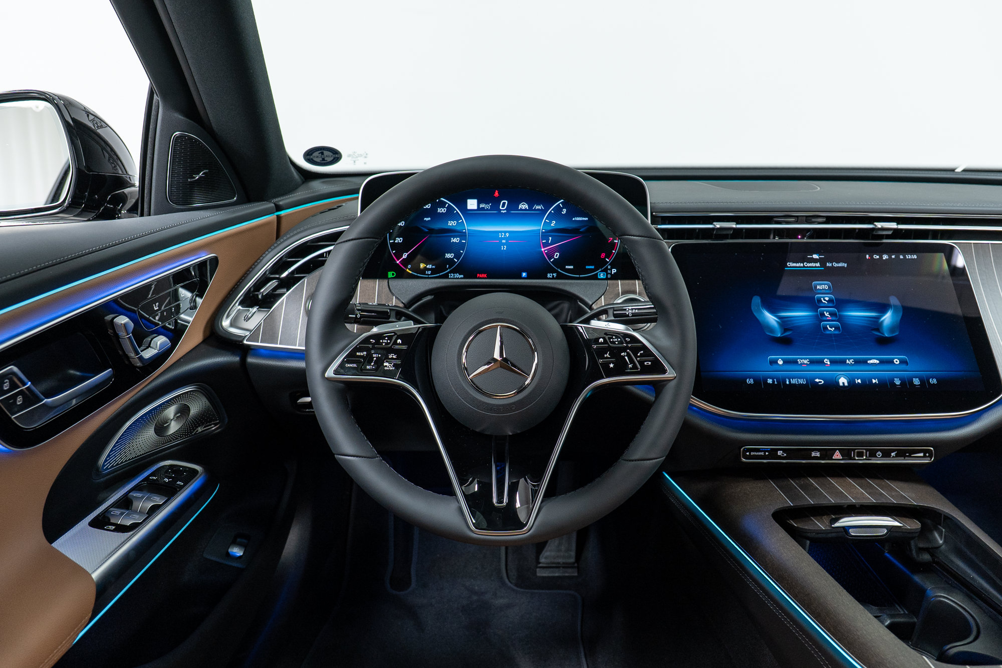 New 2026 Mercedes-Benz E 450 4MATIC Sedan image 17
