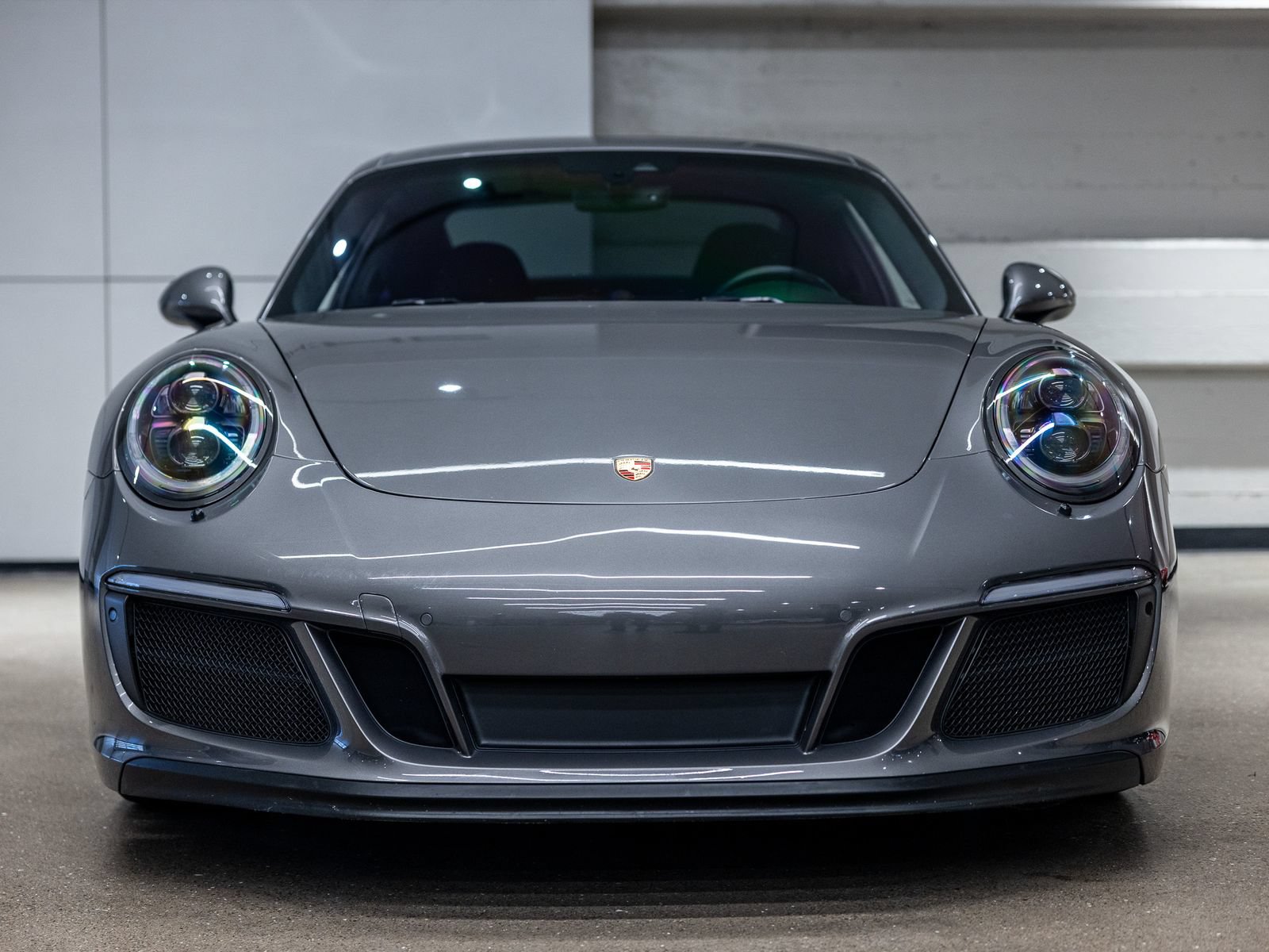 Certified 2018 Porsche 911 Carrera GTS RWD image 11