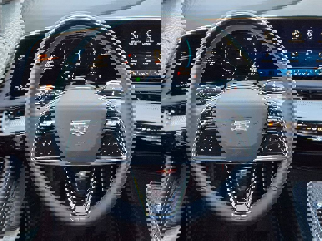 New 2026 Cadillac Optiq Luxury 1 w/ LPO, Floor Liner Package image 14