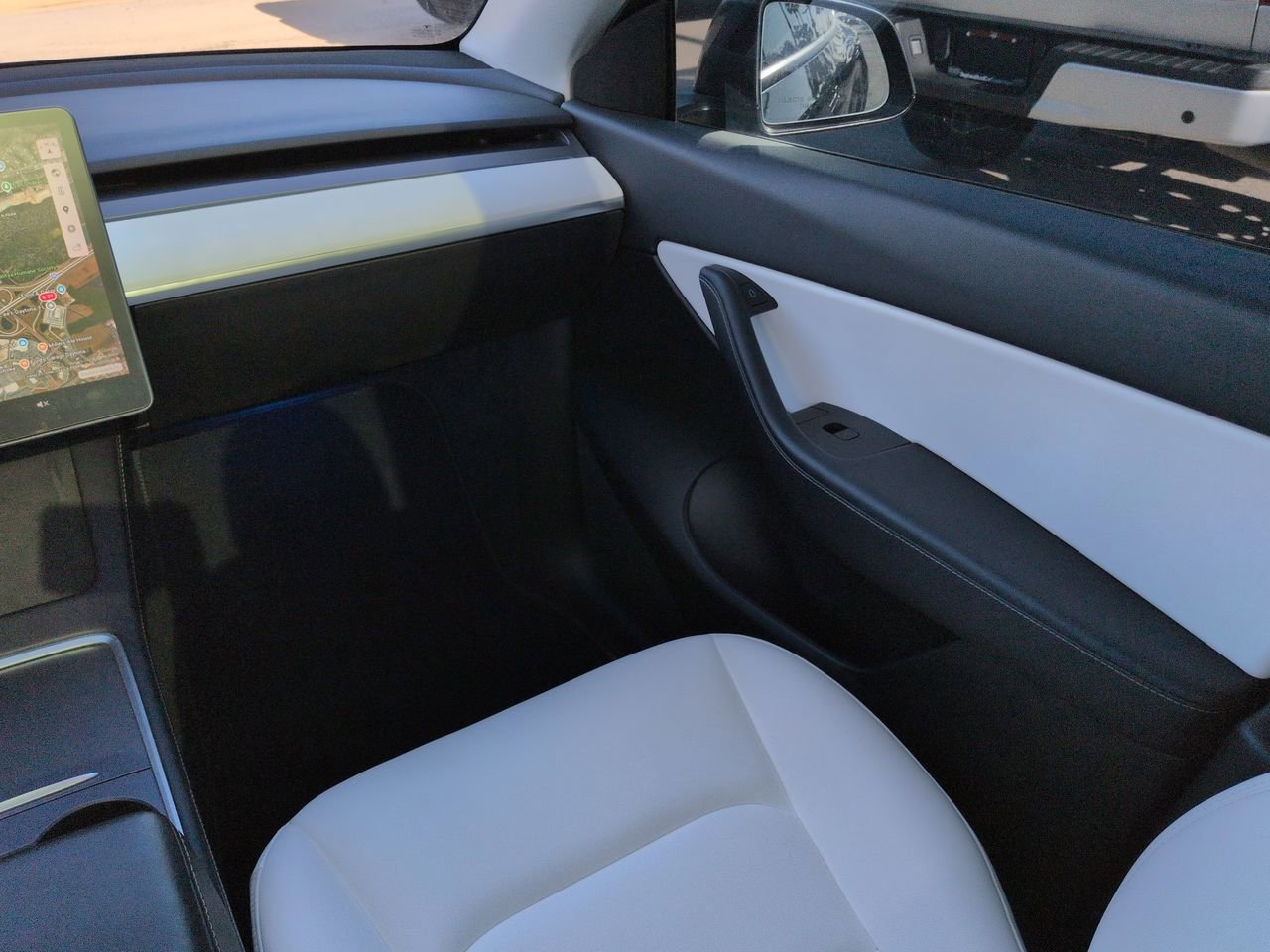 Used 2021 Tesla Model Y Long Range AWD/4WD image 16