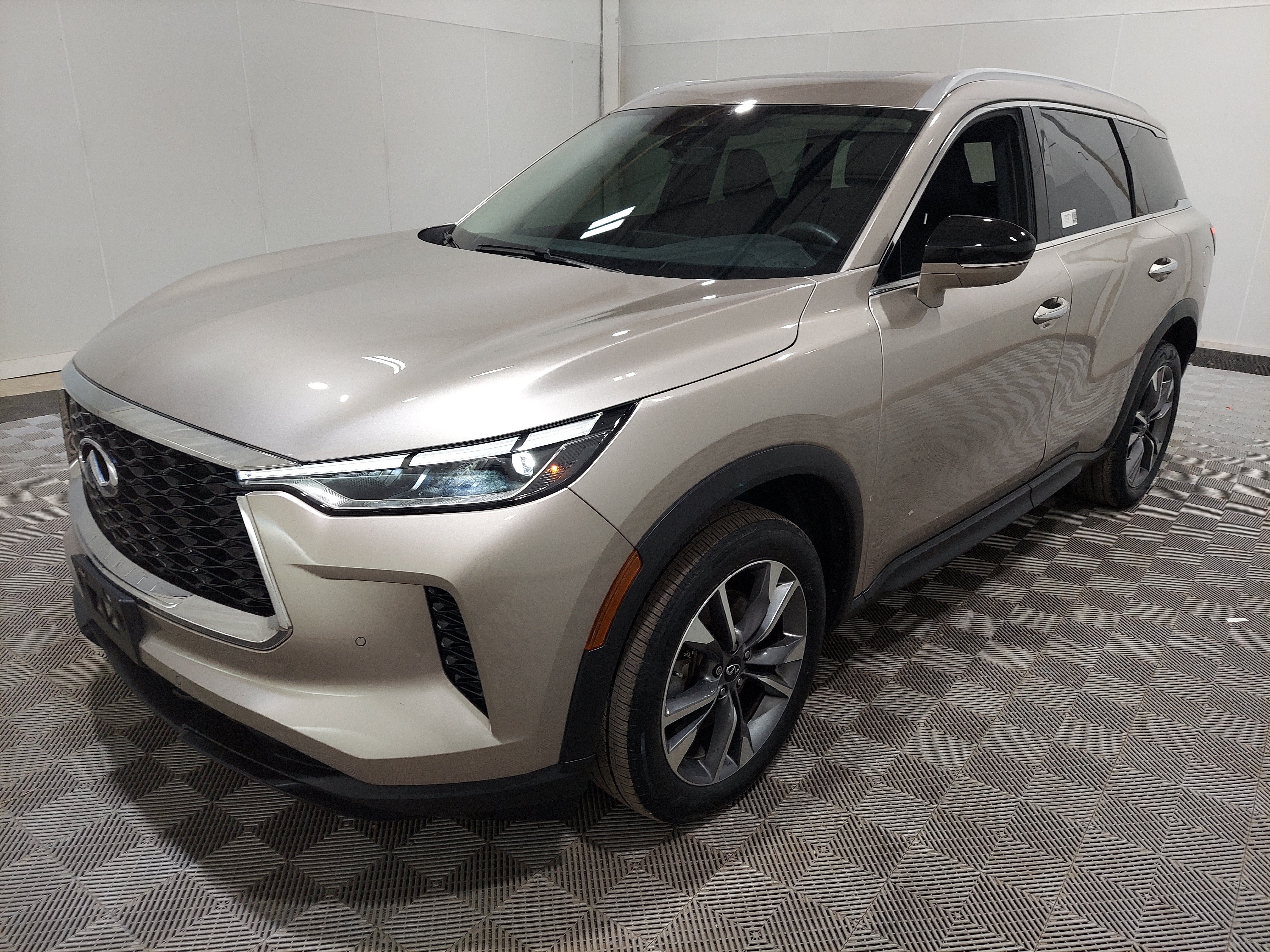 Used 2024 INFINITI QX60 Luxe