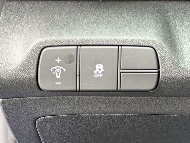 New 2026 Hyundai Elantra Limited image 24