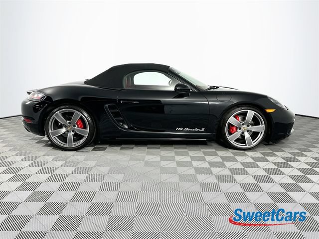 Used 2025 Porsche 718 Boxster S RWD image 16