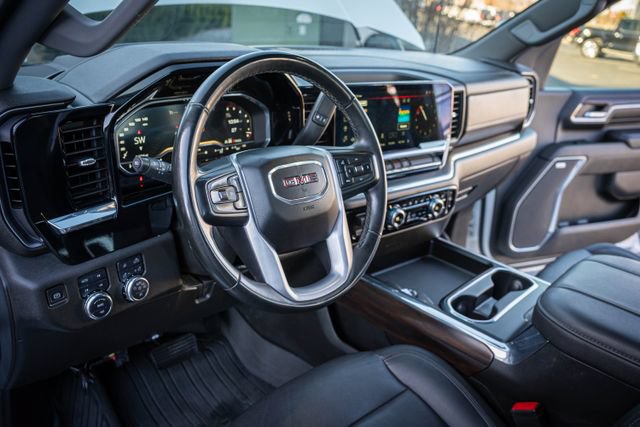 Used 2024 GMC Sierra 3500 SLT w/ SLT Convenience Package AWD/4WD image 13