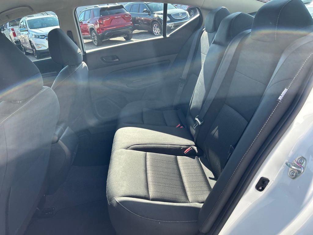 Used 2025 Nissan Altima 2.5 SV FWD image 21