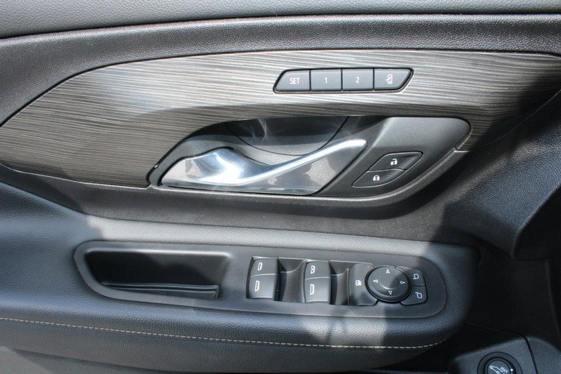 Certified 2024 GMC Terrain SLT image 10