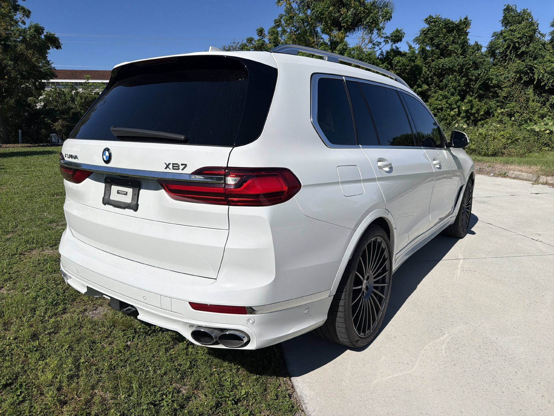 Used 2021 BMW ALPINA XB7 AWD/4WD image 4