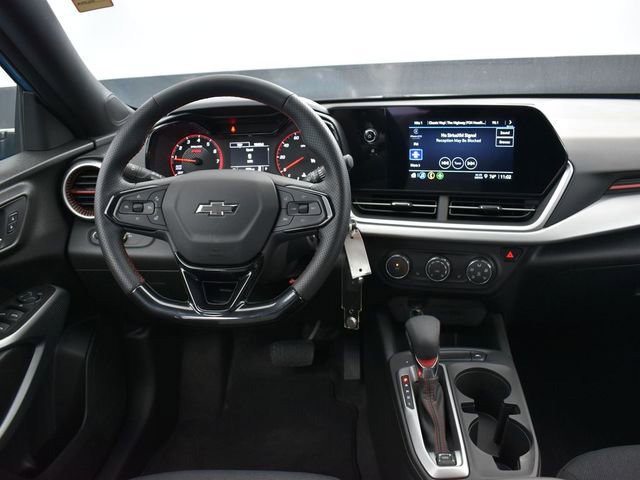 Used 2025 Chevrolet Trax RS w/ Driver Confidence Package FWD image 20