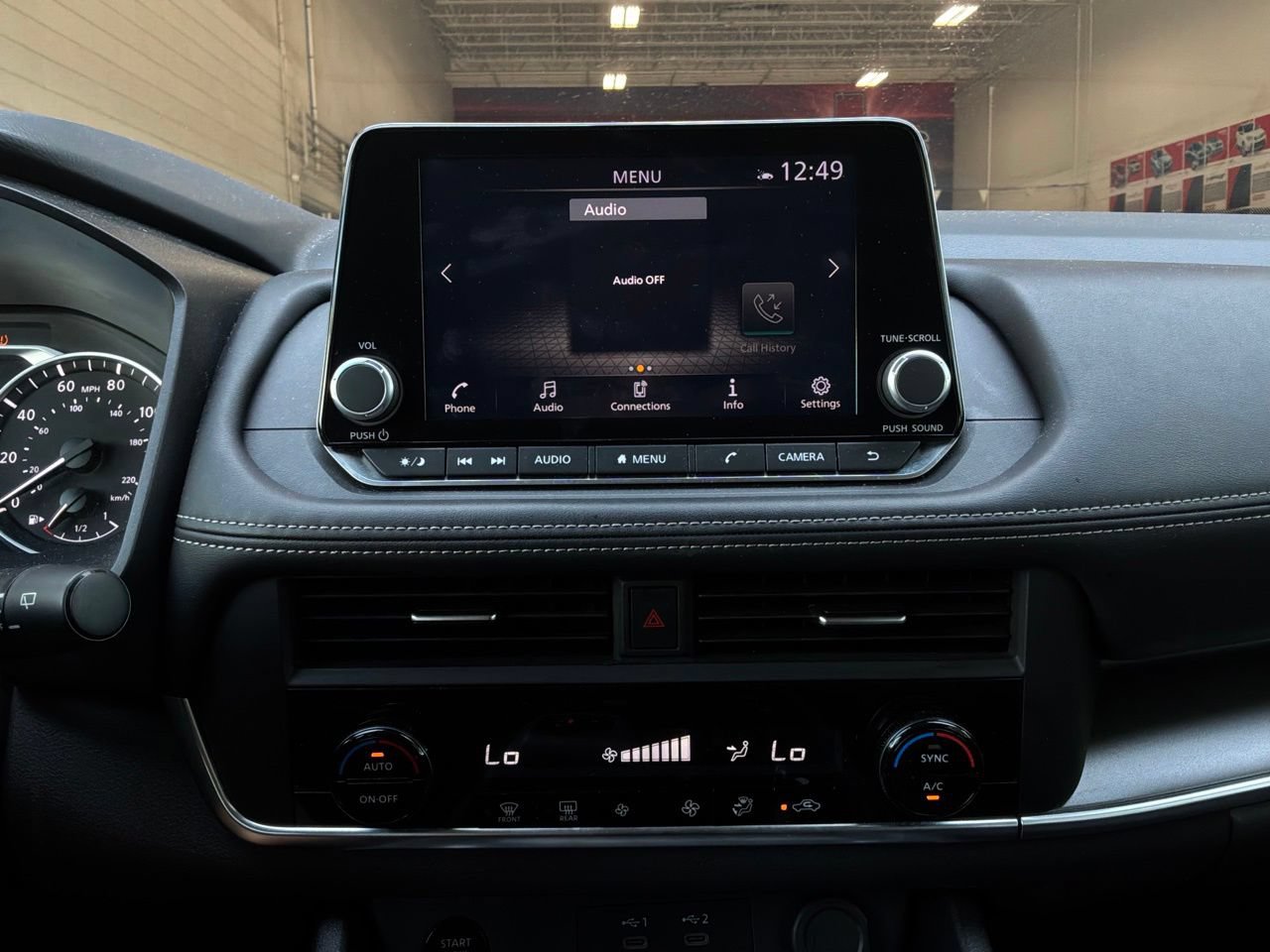 Used 2025 Nissan Rogue SV FWD image 27