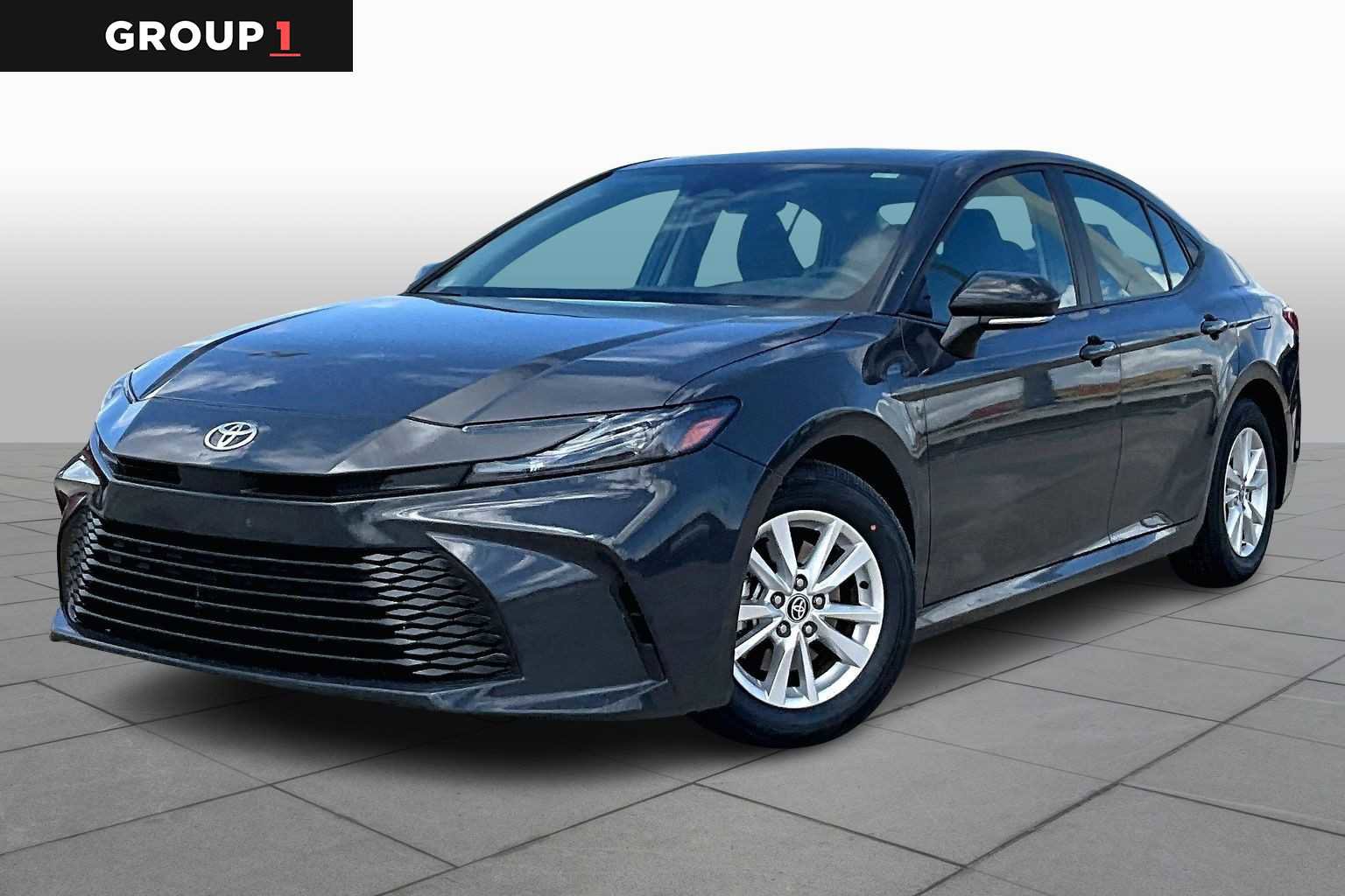 Used 2025 Toyota Camry LE FWD image 1