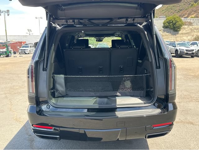 New 2026 Cadillac Escalade ESV Platinum Sport w/ LPO, ONYX Package AWD/4WD image 31