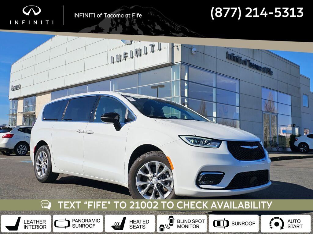 Used 2026 Chrysler Pacifica Limited