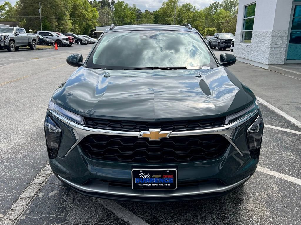 Used 2025 Chevrolet Trax LT image 6
